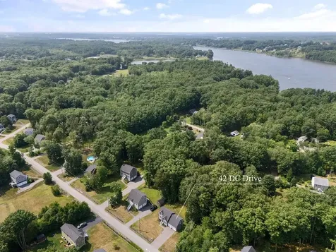 42 Dc Drive Eliot ME 03903