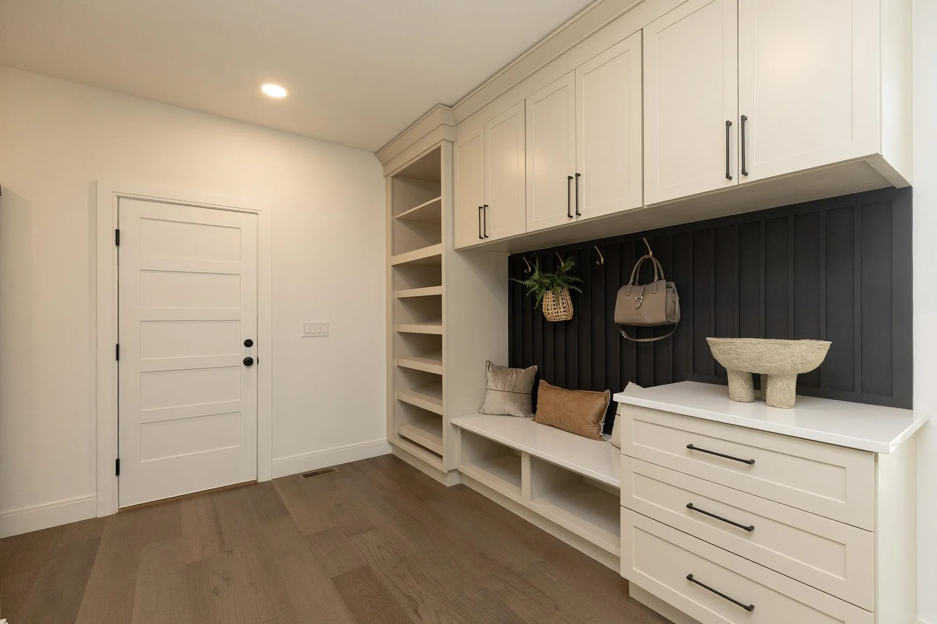 25 Indian Rock Road Bedford NH 03110