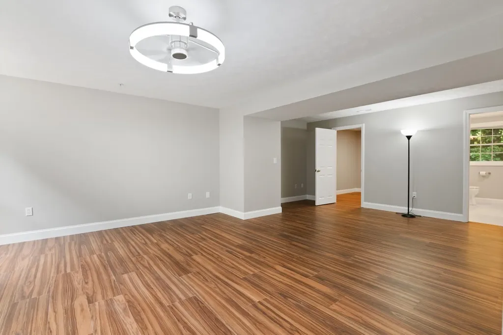 36 Georgetown Drive Nashua NH 03062