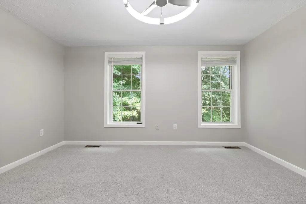 36 Georgetown Drive Nashua NH 03062