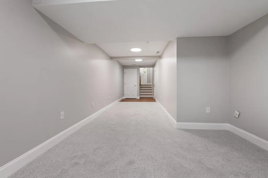 36 Georgetown Drive Nashua NH 03062