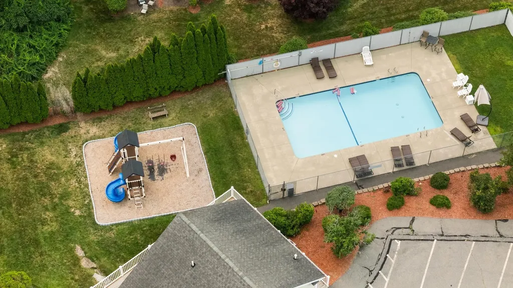 36 Georgetown Drive Nashua NH 03062