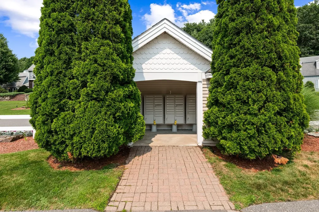 36 Georgetown Drive Nashua NH 03062