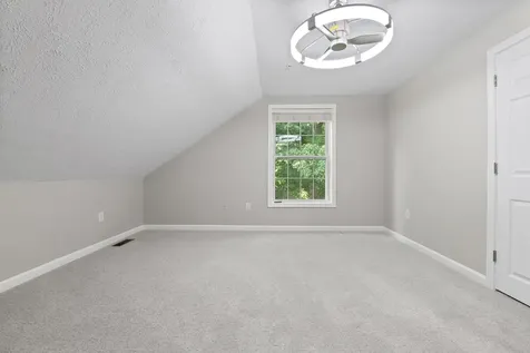 36 Georgetown Drive Nashua NH 03062