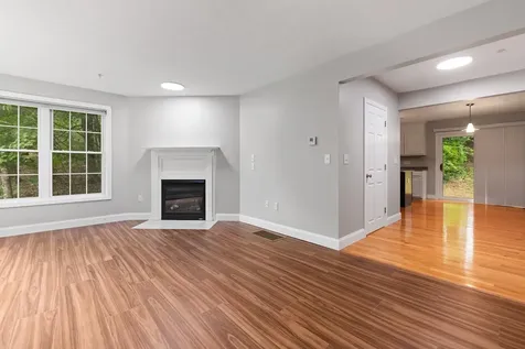 36 Georgetown Drive Nashua NH 03062