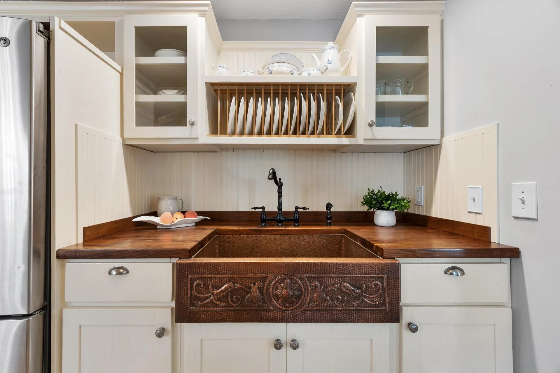 11 Ashley Drive Londonderry NH 03053