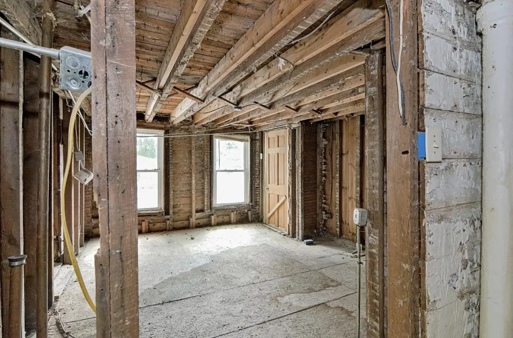 44 Bridge Street Hillsborough NH 03244