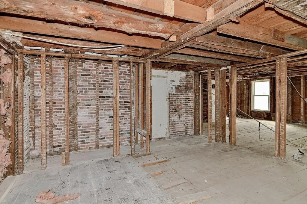 44 Bridge Street Hillsborough NH 03244