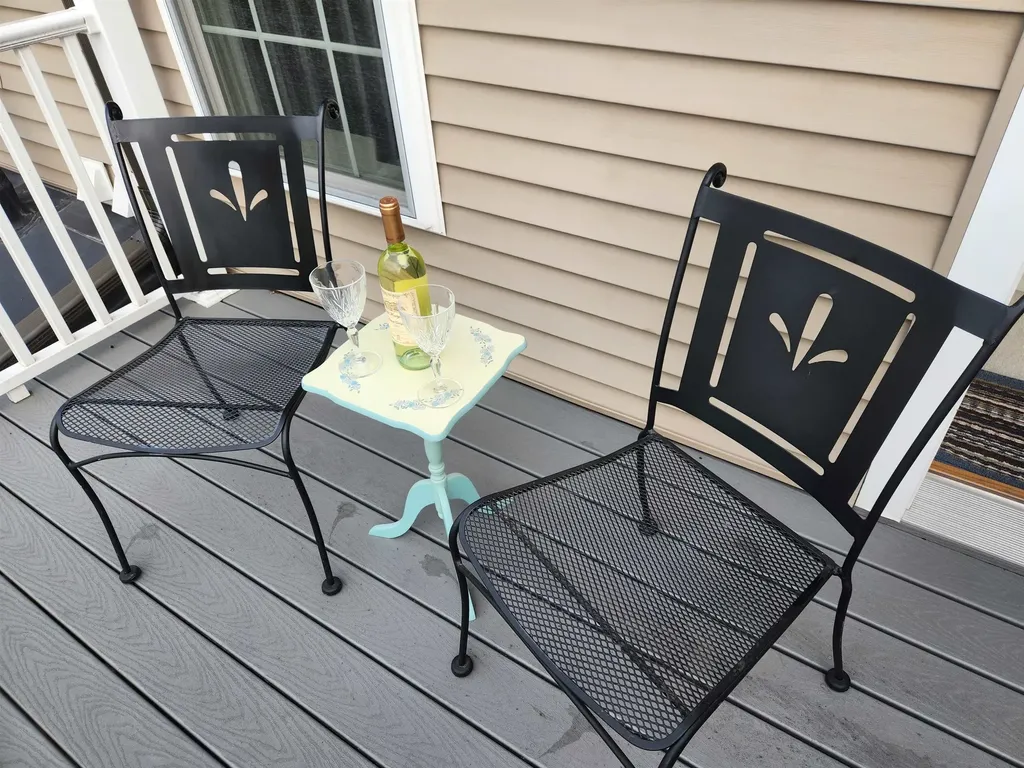 48 Landing Lane Laconia NH 03246