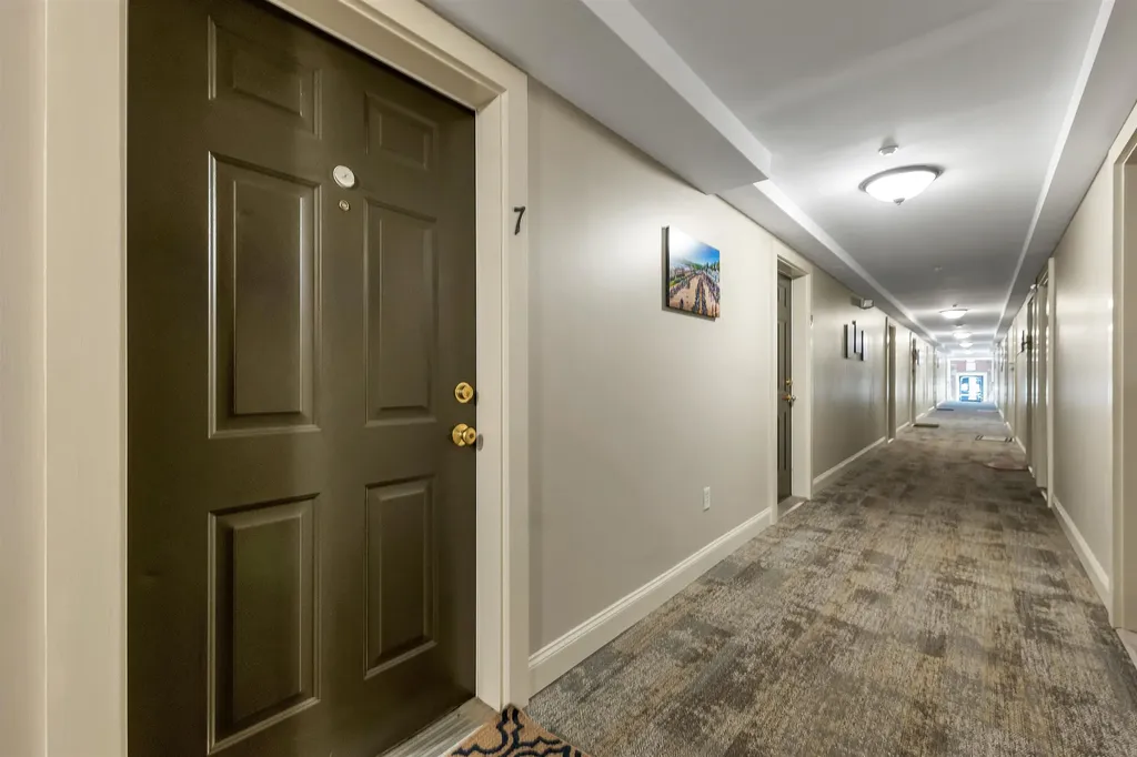 48 Landing Lane Laconia NH 03246