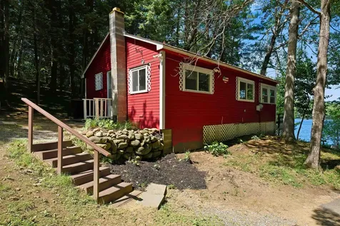 9 Berry Road Loudon NH 03307
