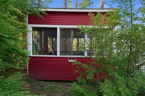 9 Berry Road Loudon NH 03307