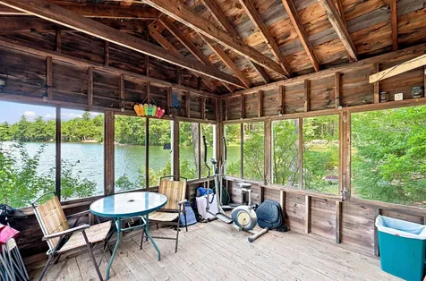 9 Berry Road Loudon NH 03307