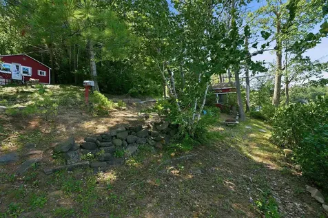 9 Berry Road Loudon NH 03307