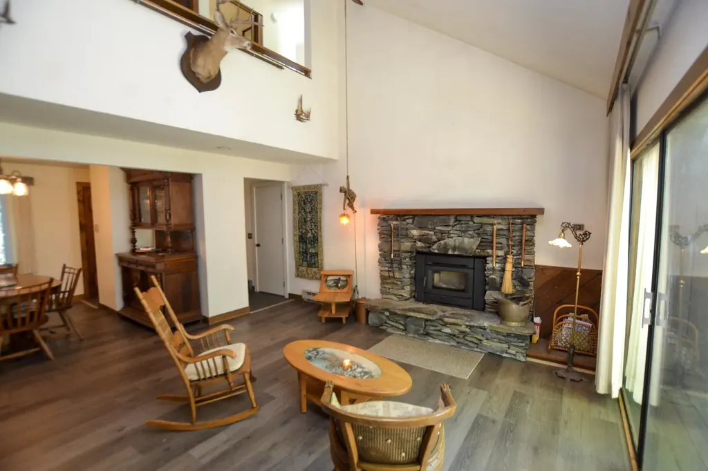 4643 Battleground Road Fayston VT 05673