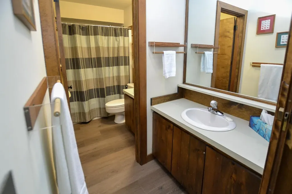 4643 Battleground Road Fayston VT 05673