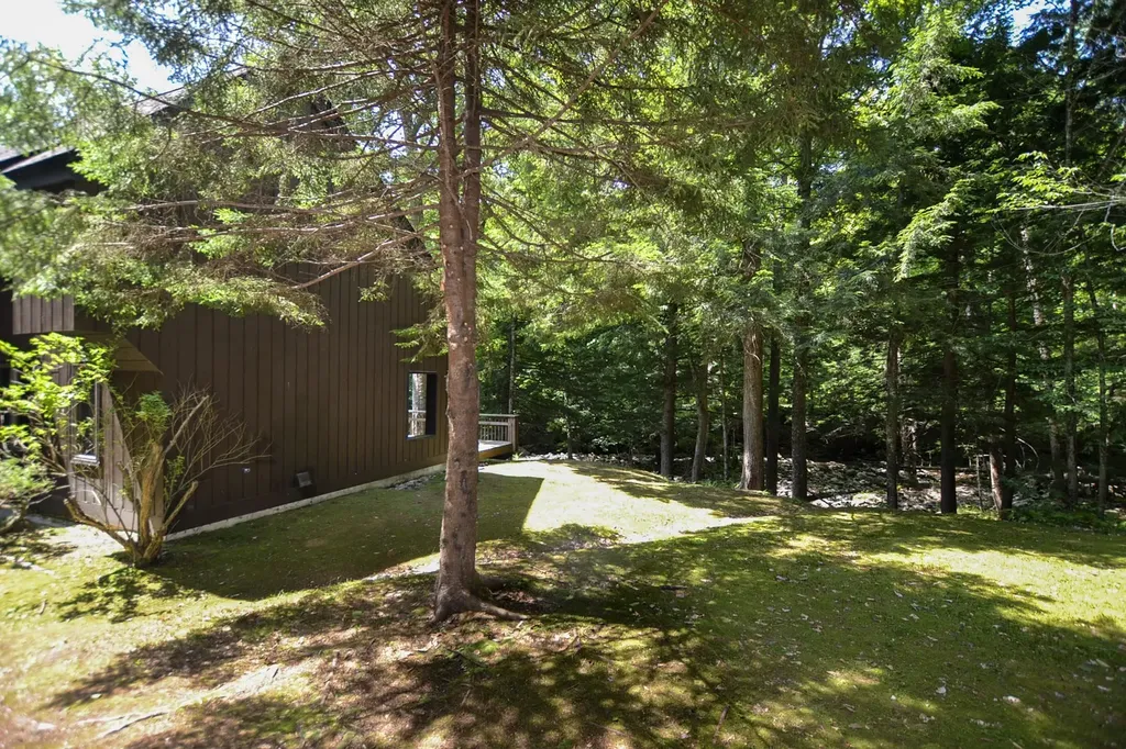 4643 Battleground Road Fayston VT 05673