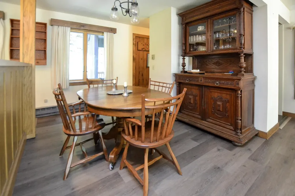 4643 Battleground Road Fayston VT 05673