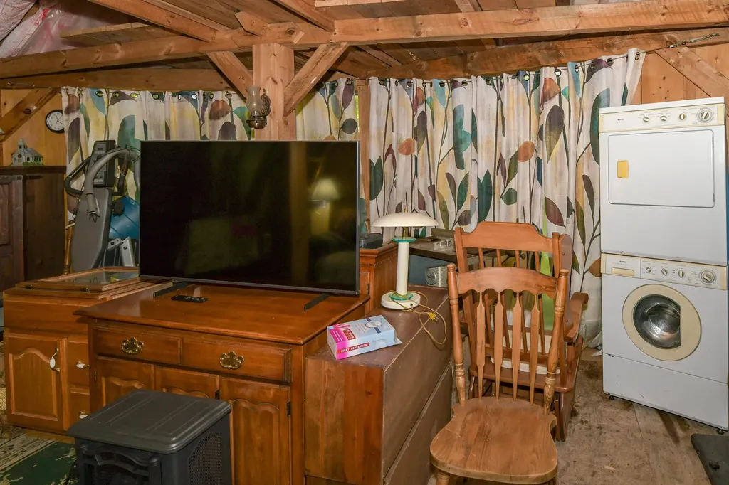 148 Summit View Drive Tamworth NH 03886