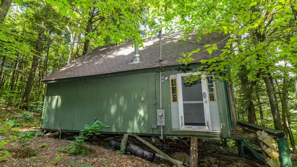 148 Summit View Drive Tamworth NH 03886