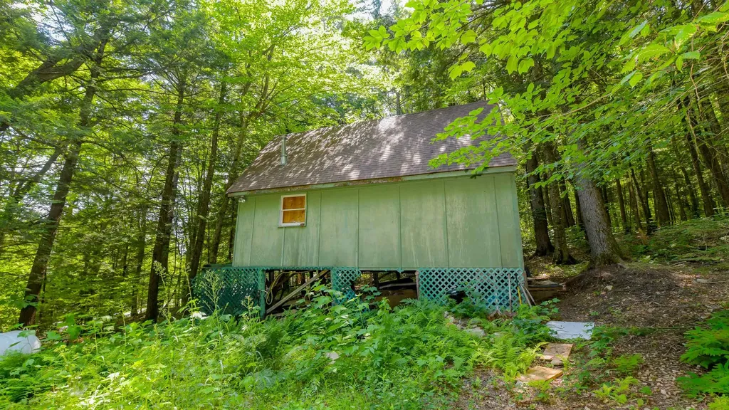 148 Summit View Drive Tamworth NH 03886