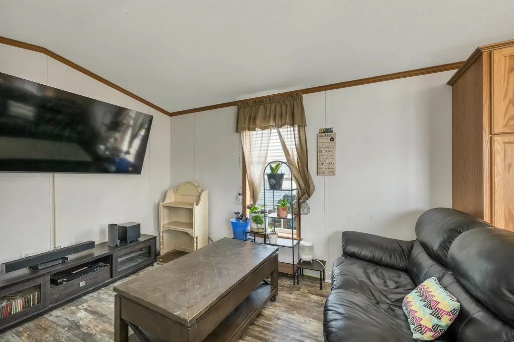 19 Brookwood Drive Salem NH 03079