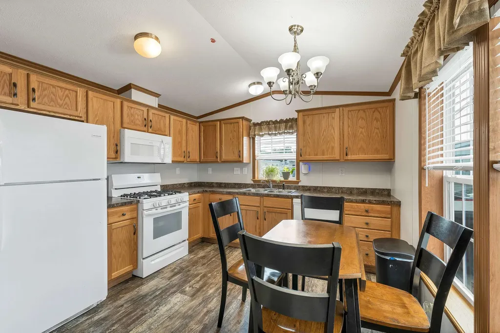 19 Brookwood Drive Salem NH 03079