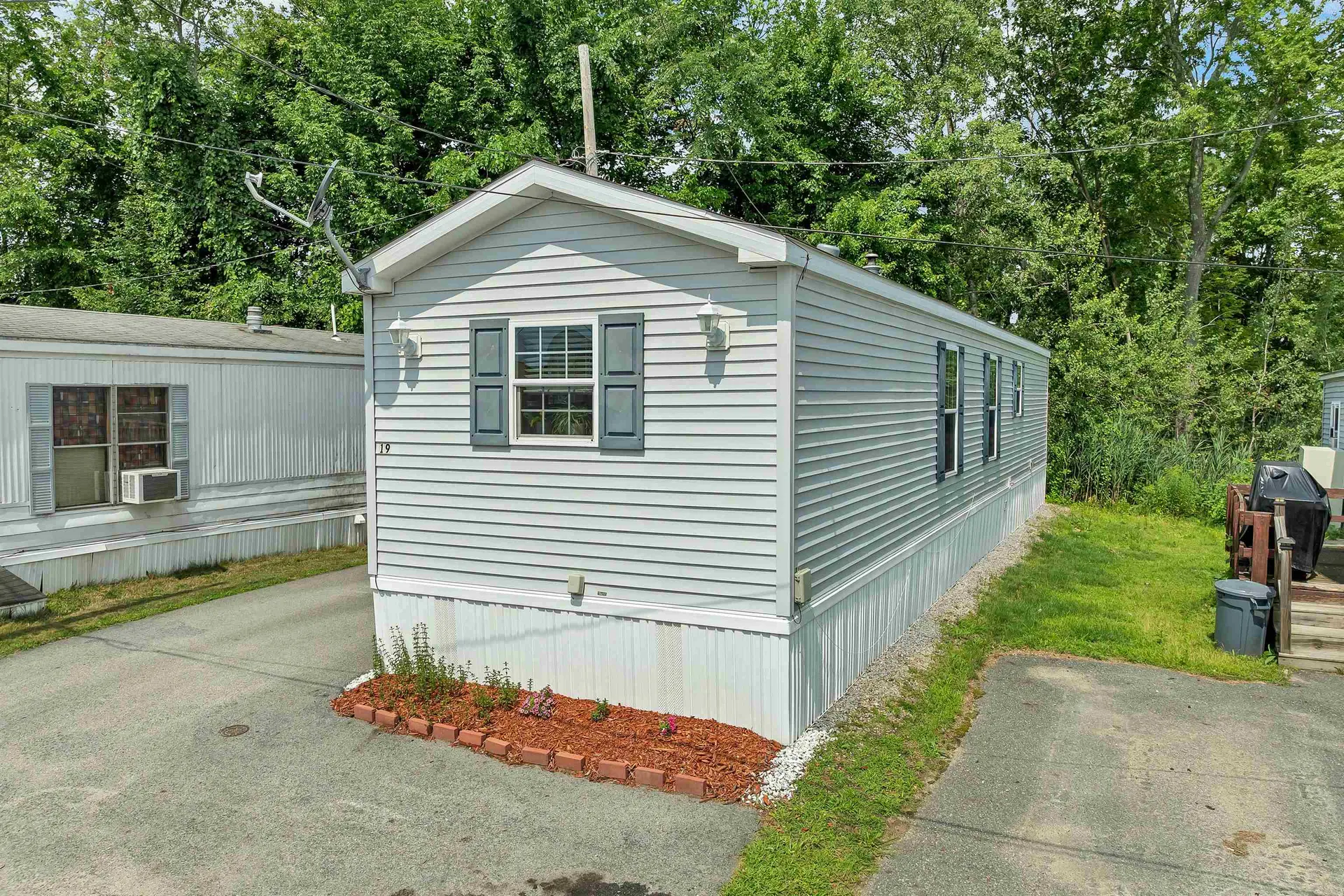 19 Brookwood Drive Salem NH 03079