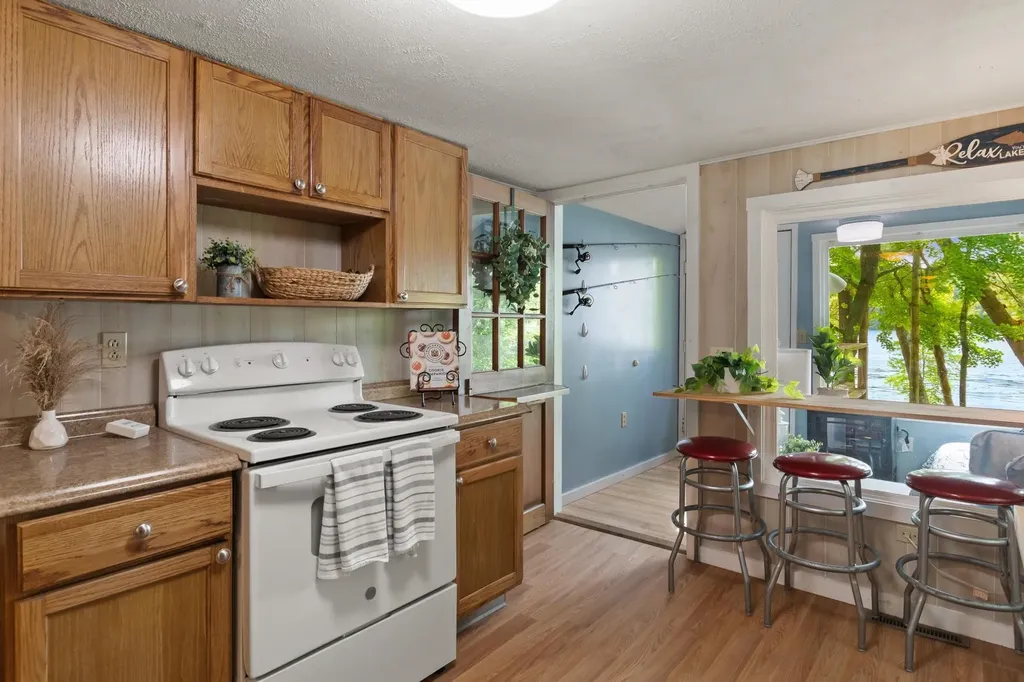 15 Shore Road Milton VT 05468