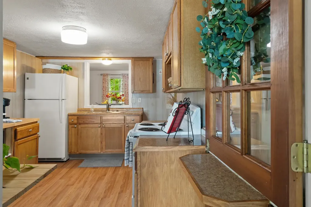 15 Shore Road Milton VT 05468