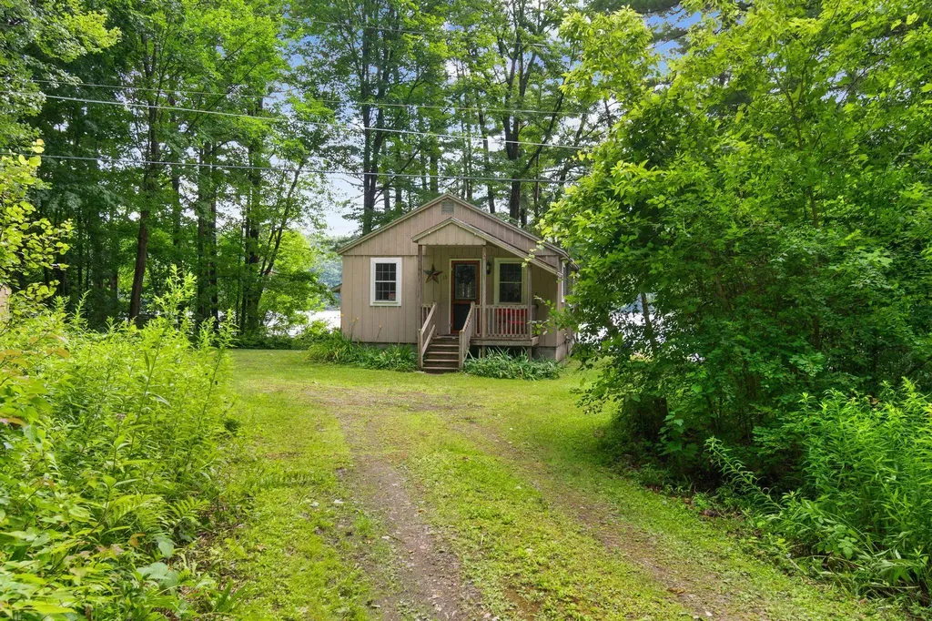 15 Shore Road Milton VT 05468