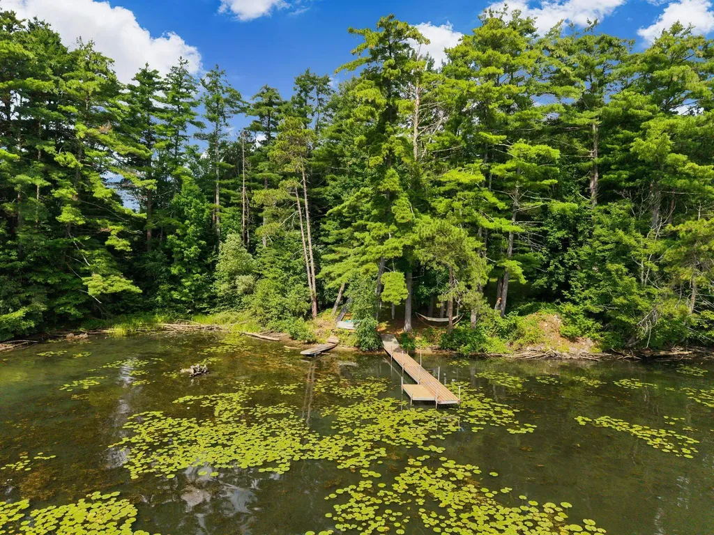 15 Shore Road Milton VT 05468