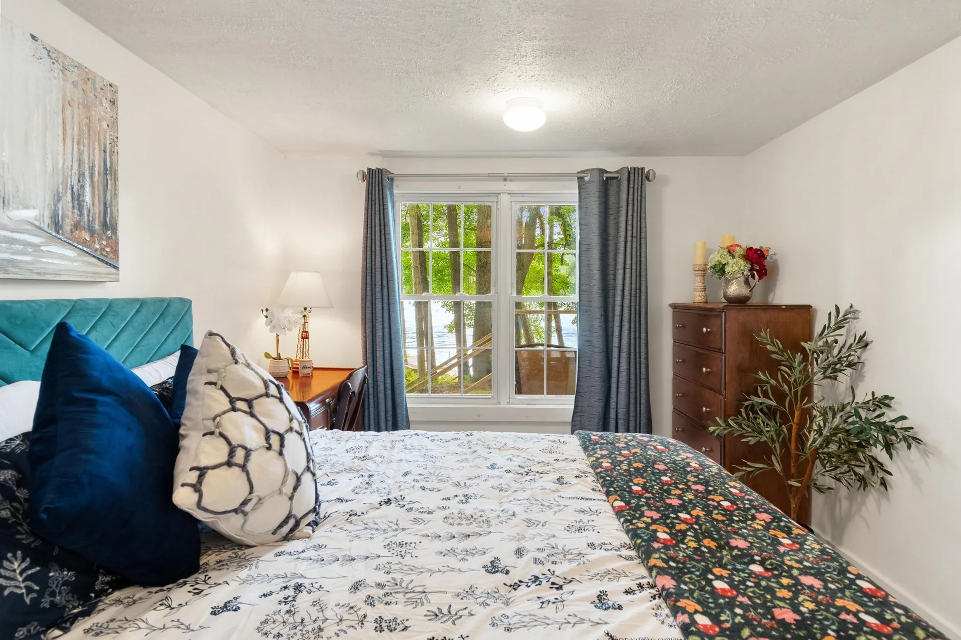 15 Shore Road Milton VT 05468