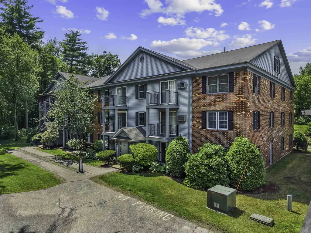 16 Northbrook Drive Manchester NH 03102