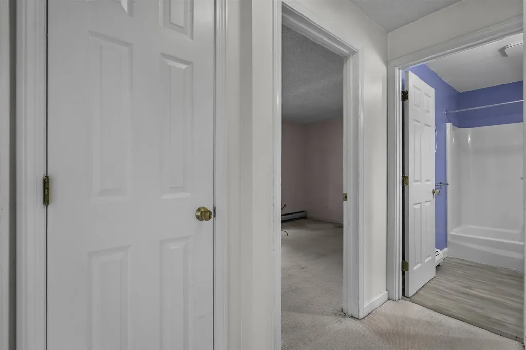 16 Northbrook Drive Manchester NH 03102