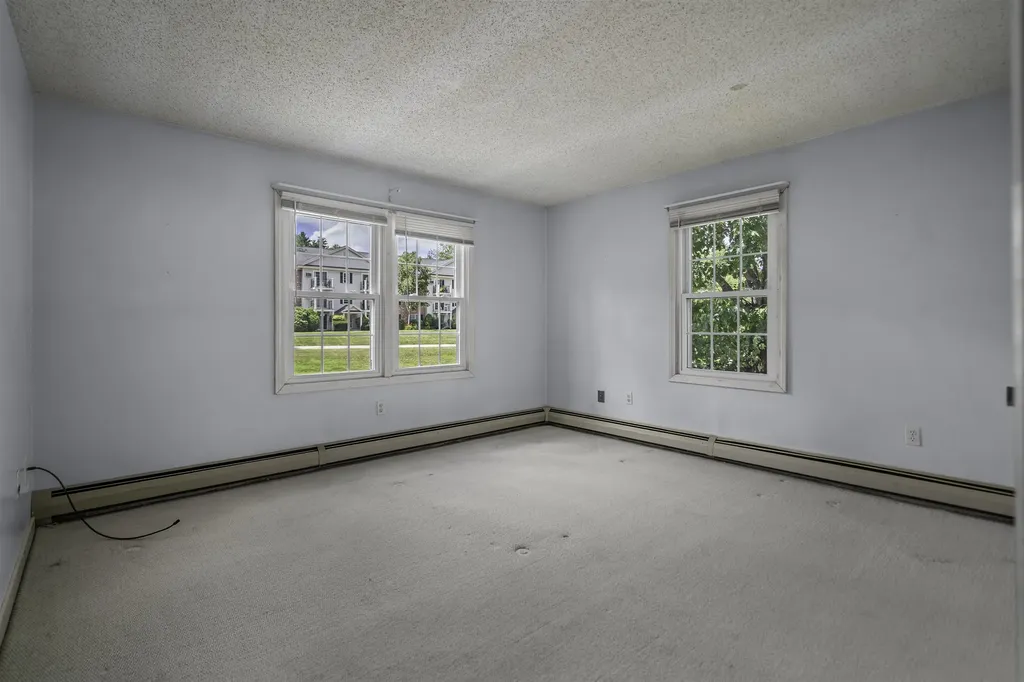 16 Northbrook Drive Manchester NH 03102