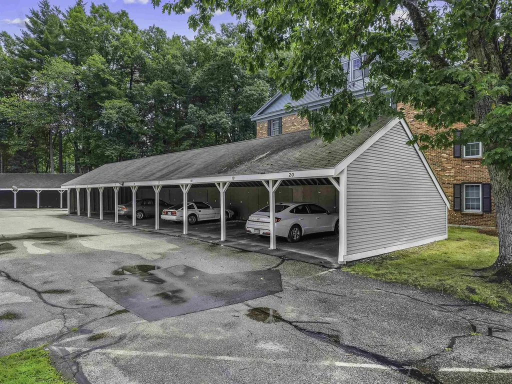 16 Northbrook Drive Manchester NH 03102