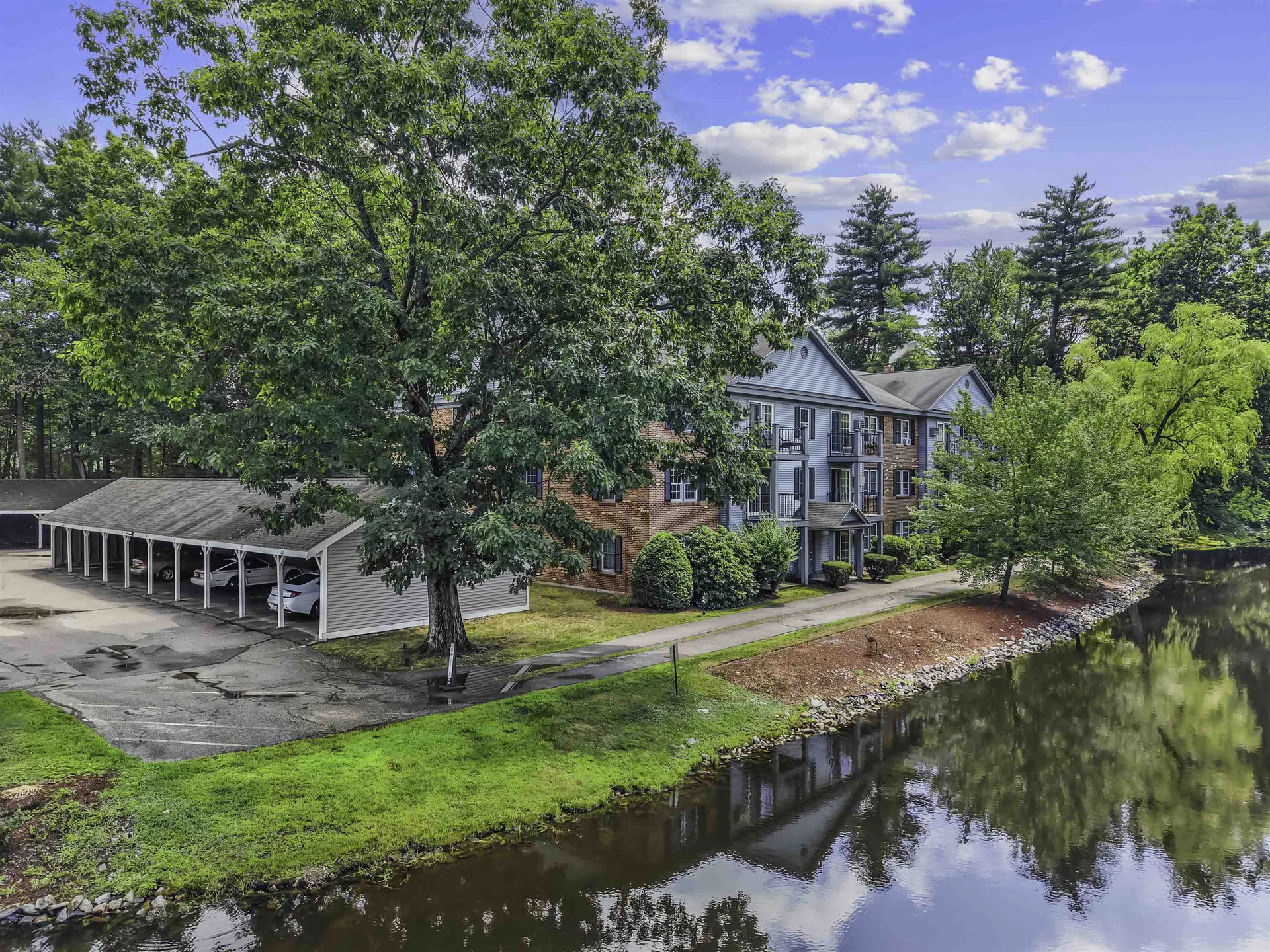16 Northbrook Drive Manchester NH 03102