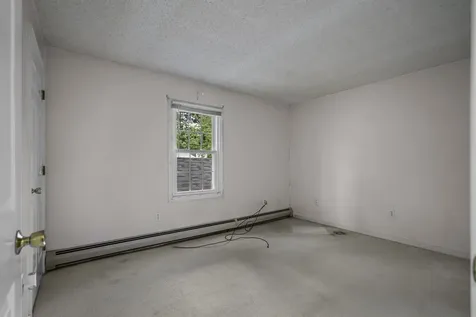 16 Northbrook Drive Manchester NH 03102