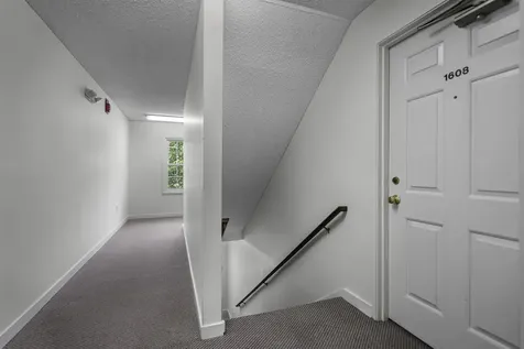 16 Northbrook Drive Manchester NH 03102