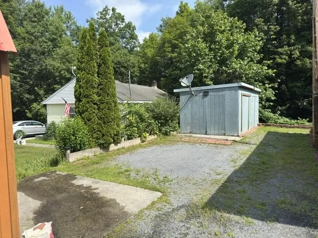 60 Tori Lane Bennington VT 05201