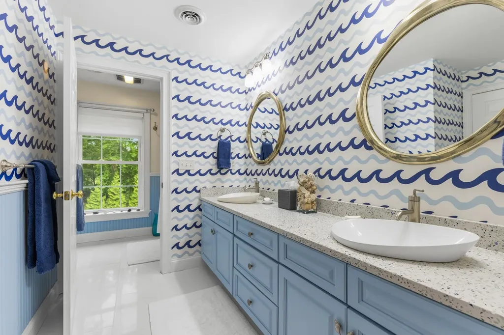 56 Windsor Green Road Greenland NH 03840
