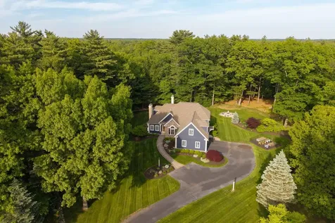 56 Windsor Green Road Greenland NH 03840