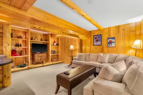 56 Windsor Green Road Greenland NH 03840