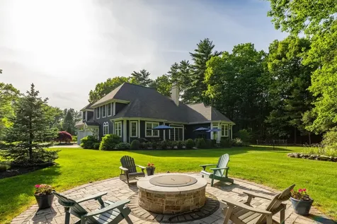 56 Windsor Green Road Greenland NH 03840