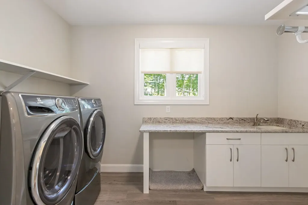 7 Lilac Ridge Road Windham NH 03087