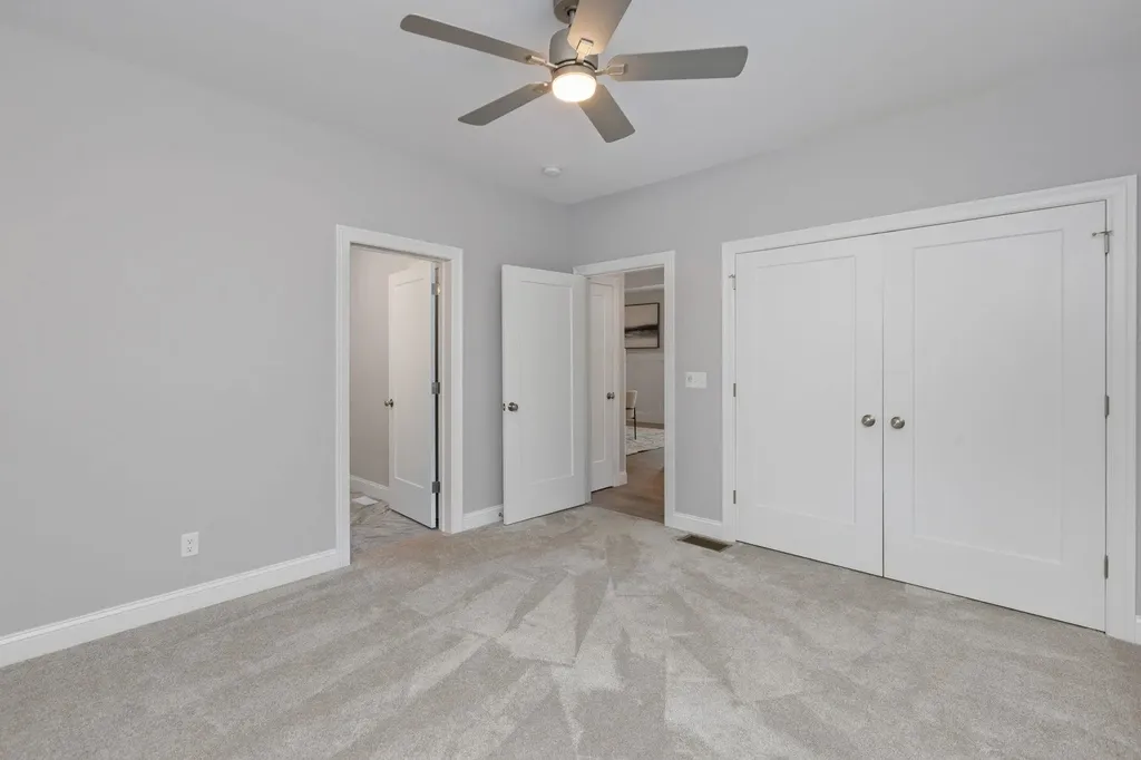 7 Lilac Ridge Road Windham NH 03087