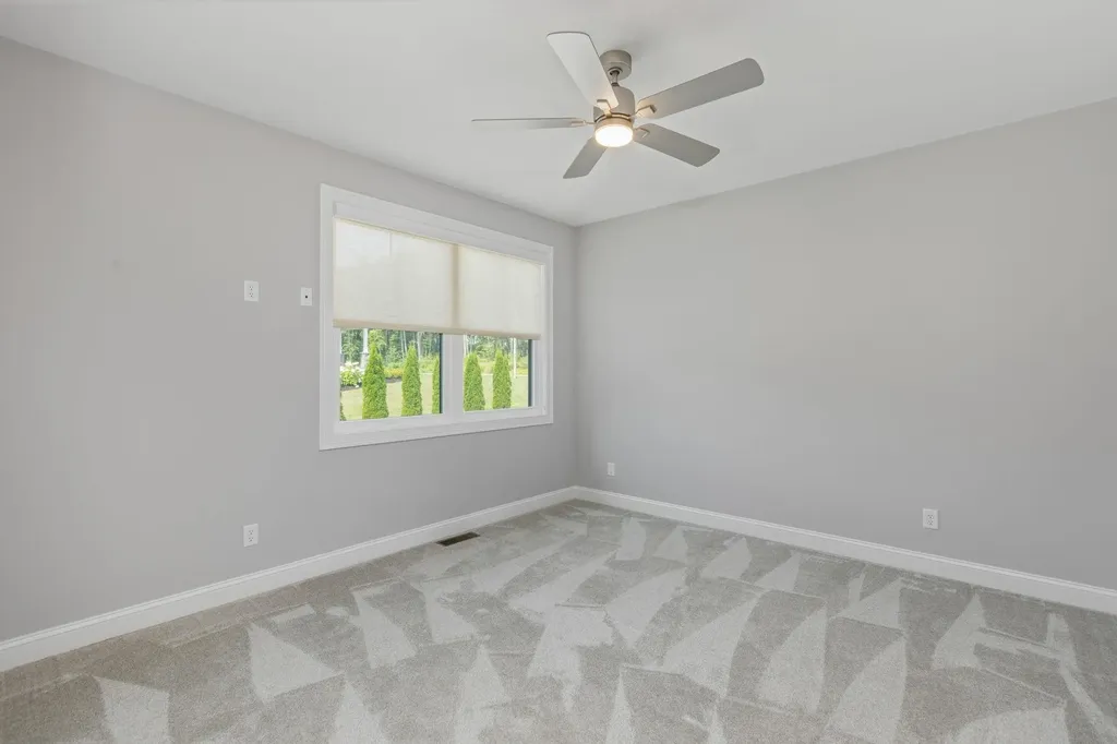 7 Lilac Ridge Road Windham NH 03087