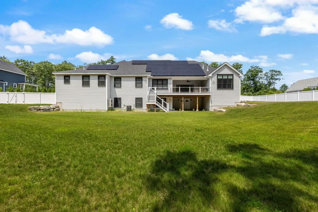 7 Lilac Ridge Road Windham NH 03087