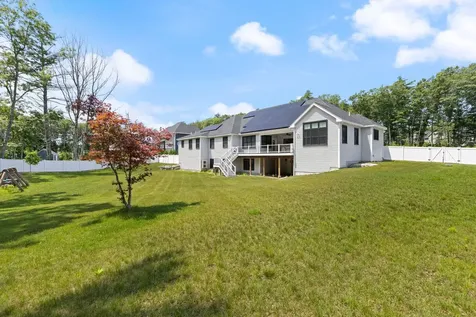 7 Lilac Ridge Road Windham NH 03087